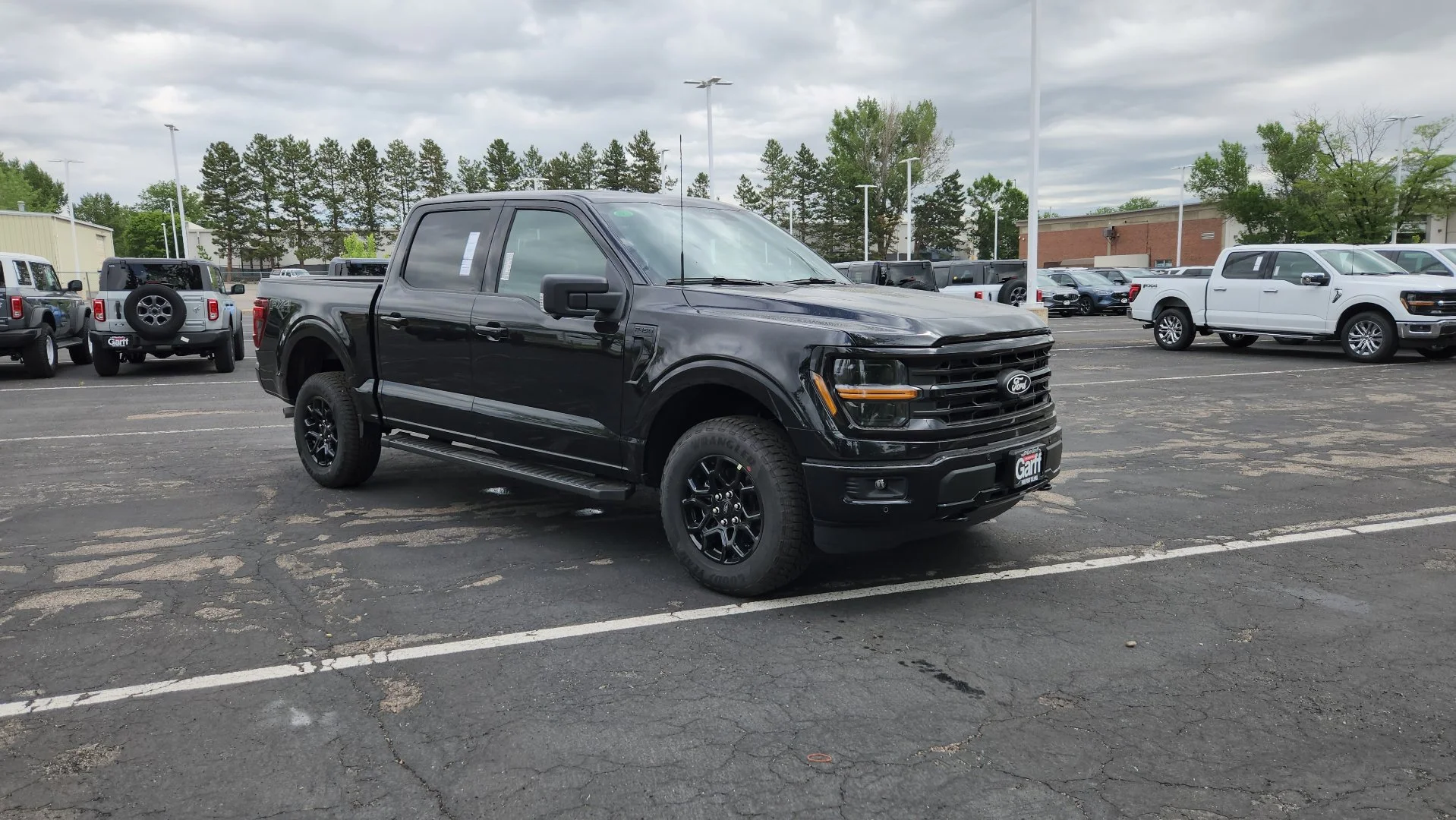 New 2026 Agate Black Metallic Ford XLT image 18