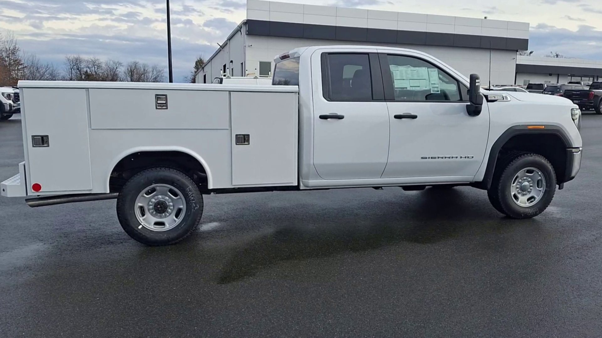 2025 GMC Sierra 2500HD Pro - Photo 27