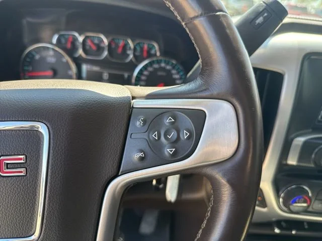 Used 2018 WHITE FROST TRICOAT GMC SLT image 23