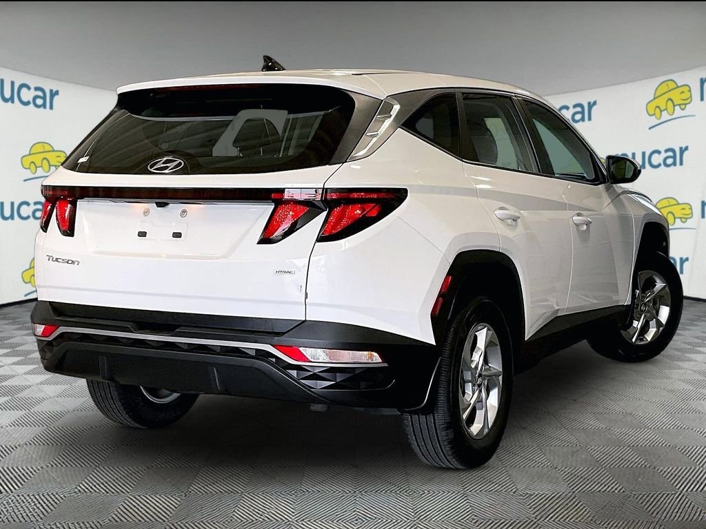 Used 2023 White Hyundai SE image 6