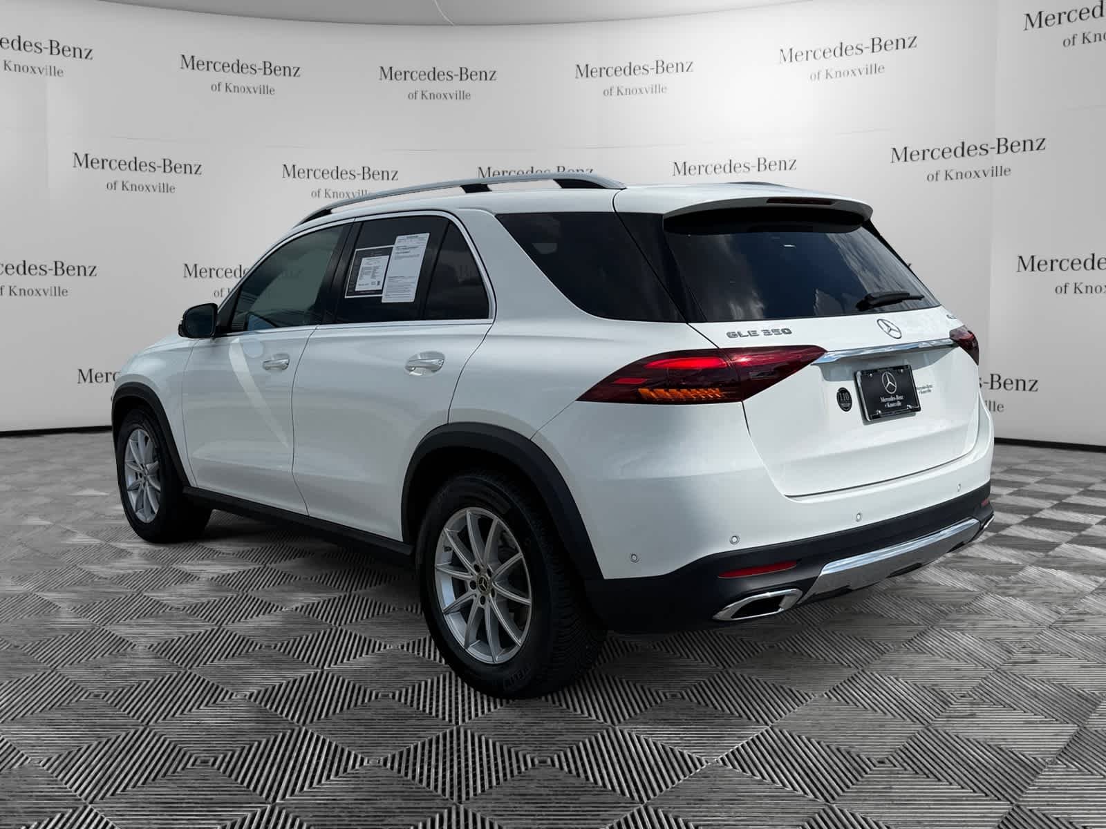 Certified Used 2025 Polar White Mercedes-Benz GLE 350 image 7