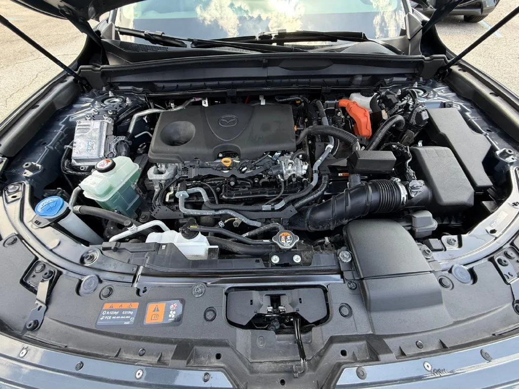 Used 2025 Gray Mazda Premium image 20