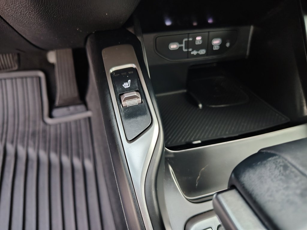 2025 Kia Sorento X-Line EX - Photo 25