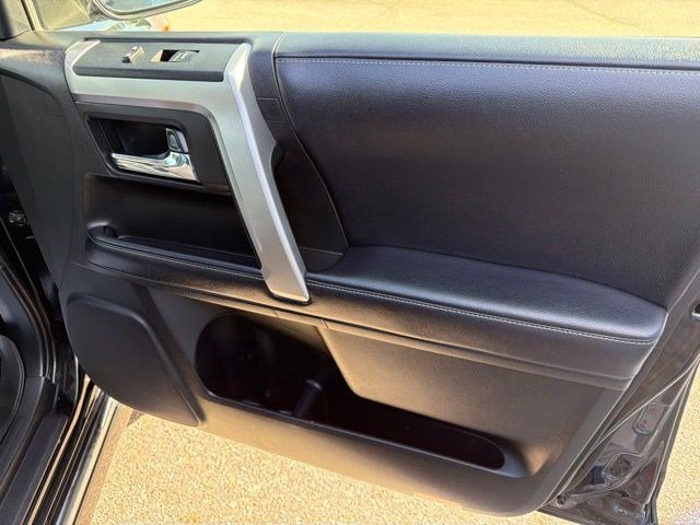 Used 2019 Midnight Black Metallic Toyota Limited image 20