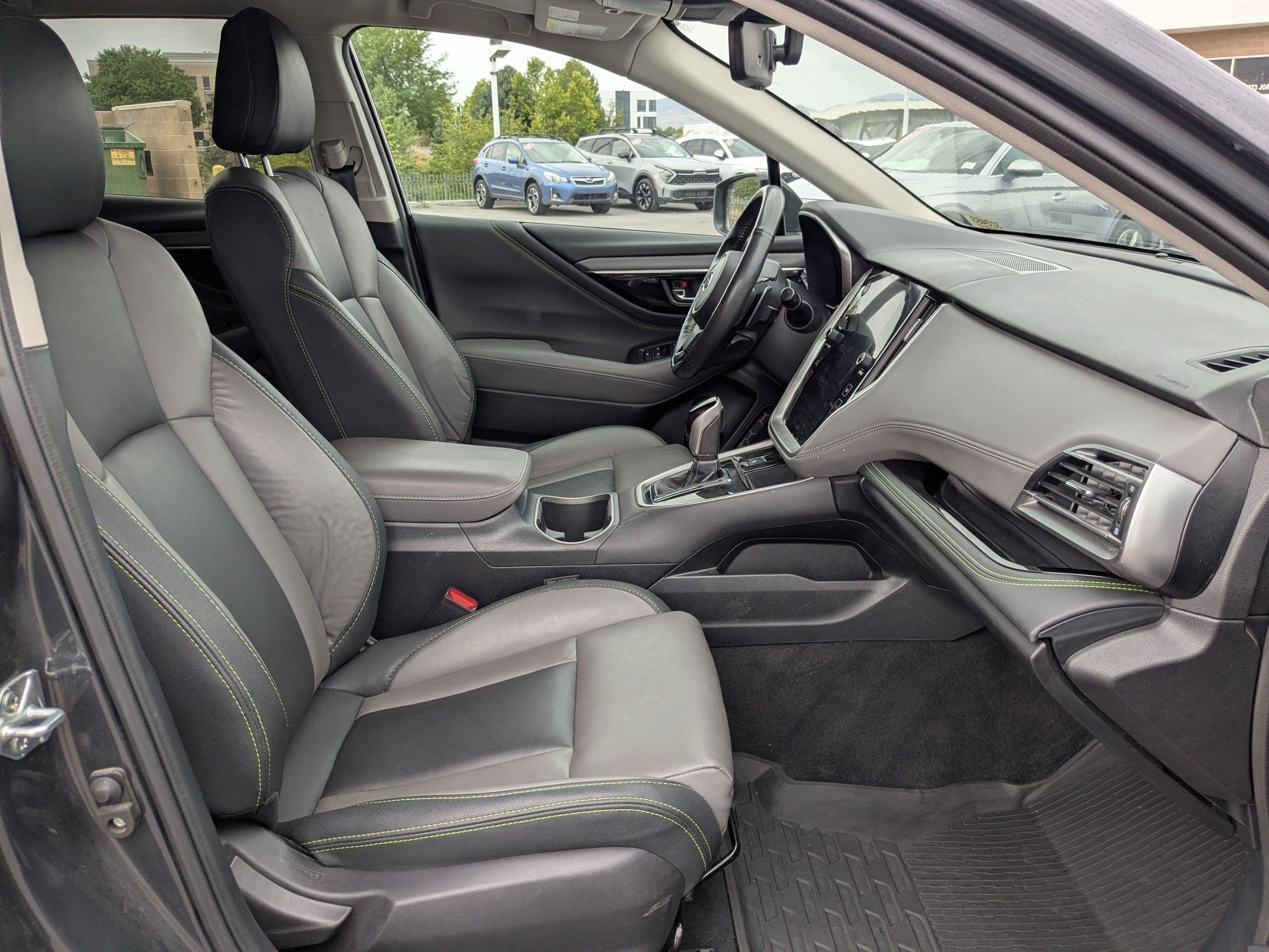 Used 2024 Magnetite Gray Metallic Subaru Onyx Edition image 28