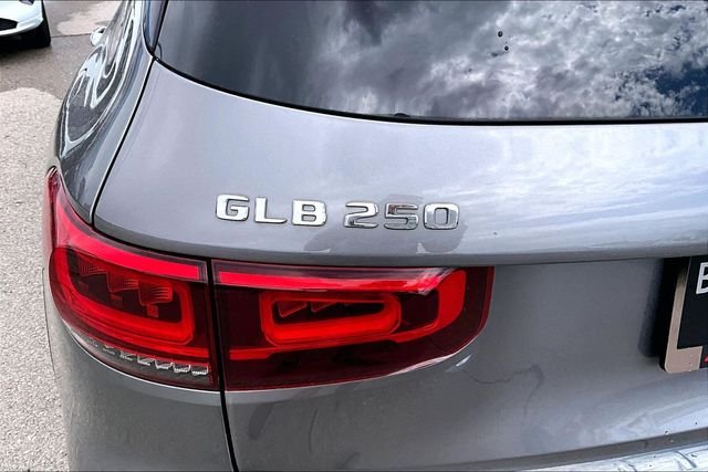 Used 2020  Mercedes-Benz GLB 250 image 33