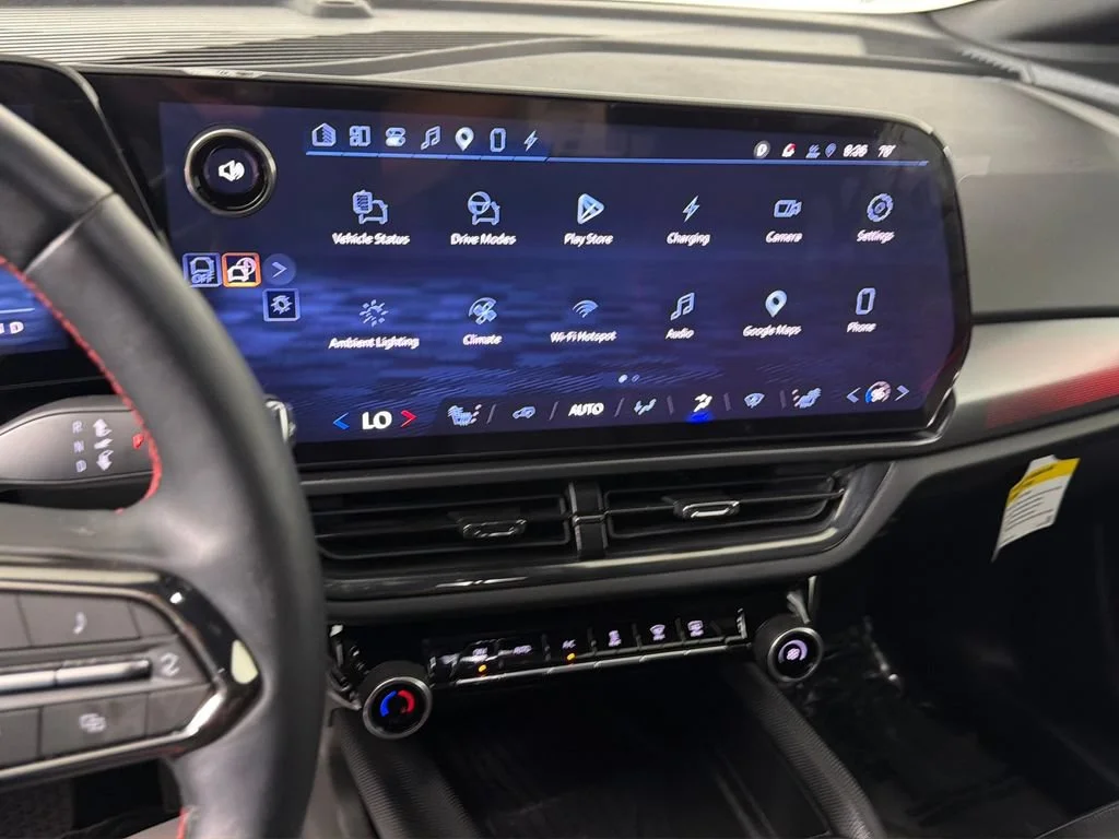 2024 Chevrolet Equinox EV RS - Photo 22
