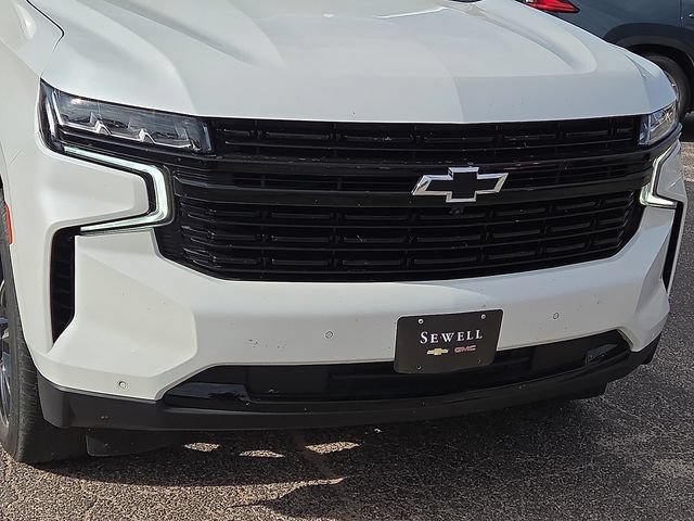 Used 2024 Iridescent Pearl Tricoat Chevrolet RST image 7