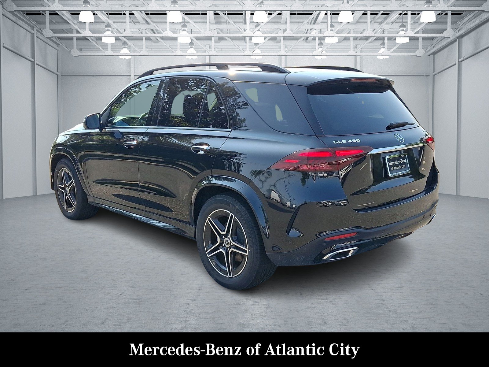 New 2026 Obsidian Black Metallic Mercedes-Benz GLE 450 image 3