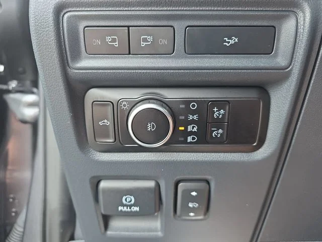 Used 2023 Gray Ford XLT image 27