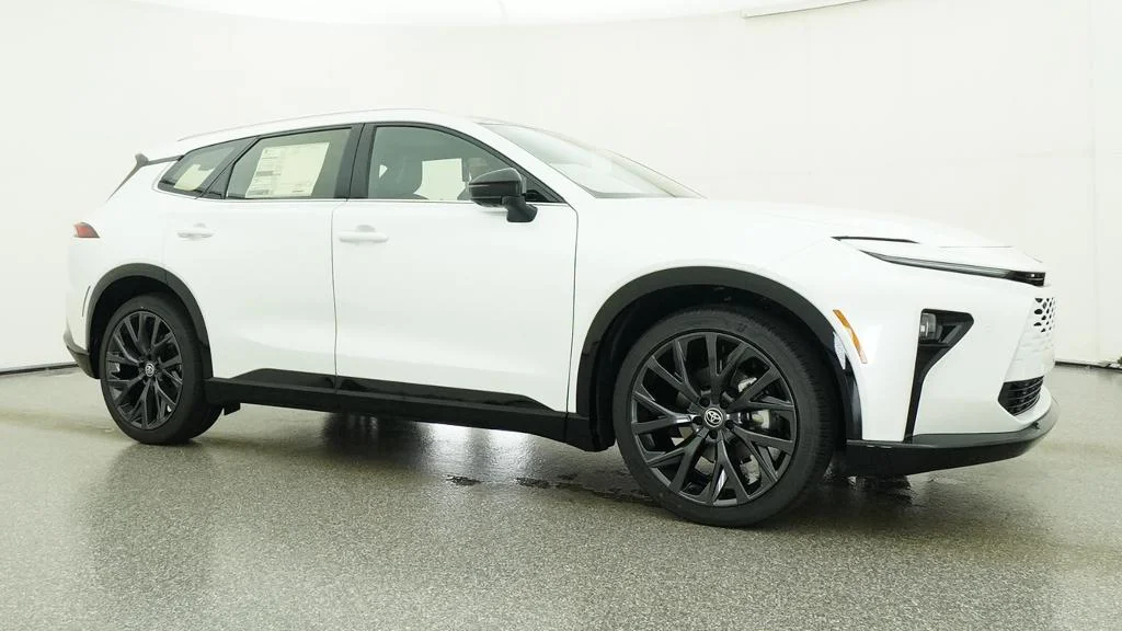 New 2026 Oxygen White Toyota Limited image 11