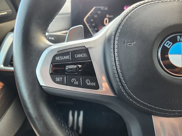 Used 2024 Gray BMW xDrive40i image 31