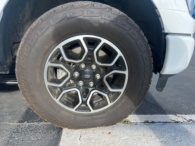 Used 2022 White Ford XLT image 5