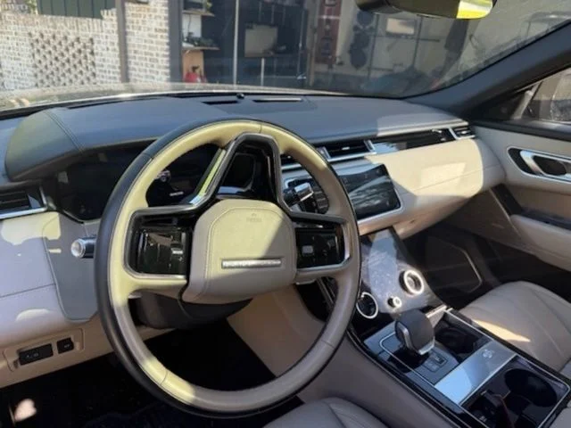 Used 2021 Black Land Rover S image 11