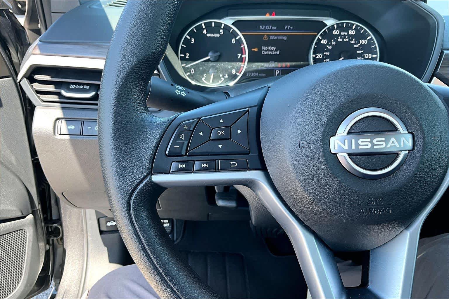 2025 Nissan Altima SV - Photo 24