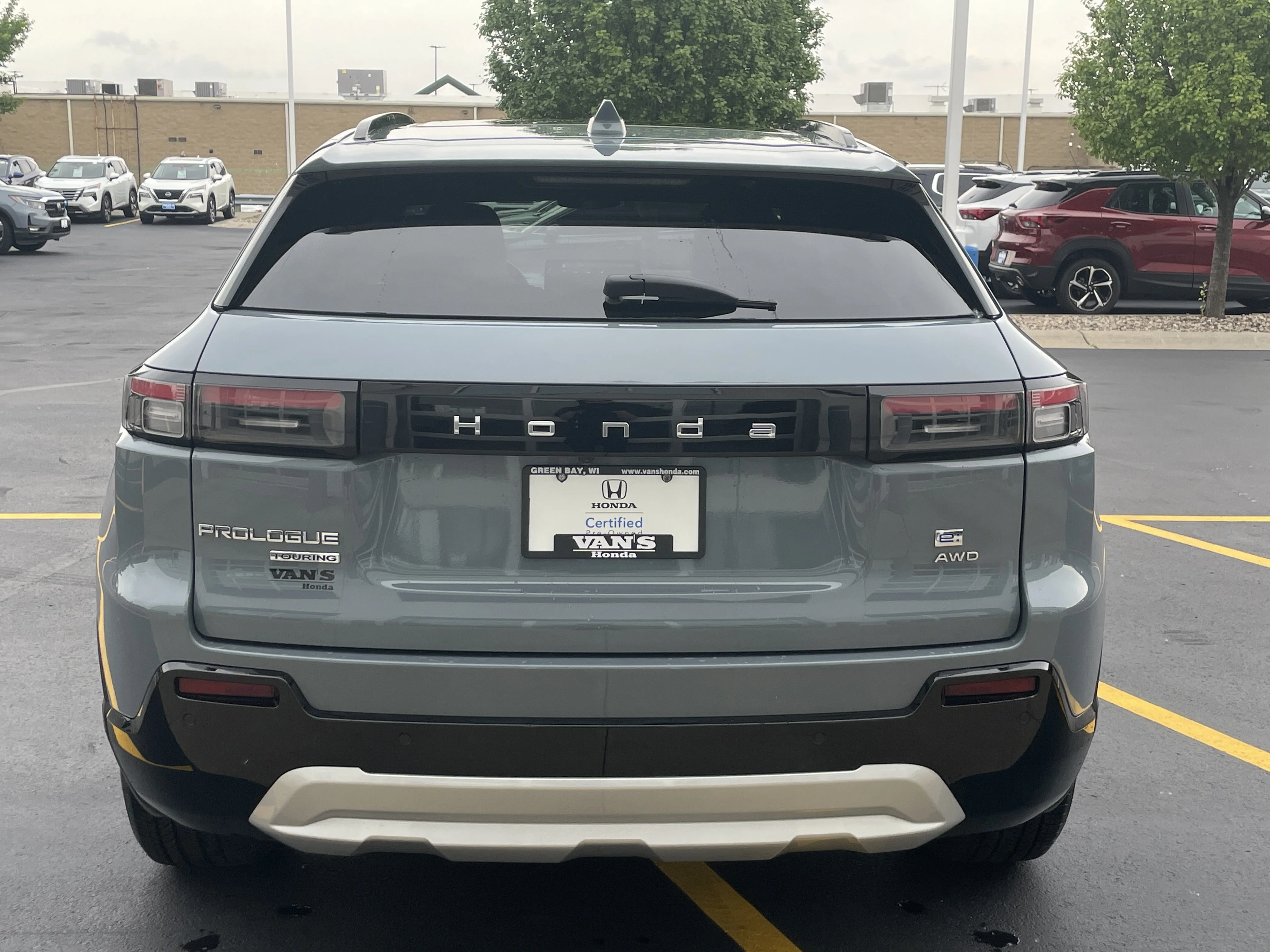 Certified Used 2024 Gray Pearl Honda Touring image 5