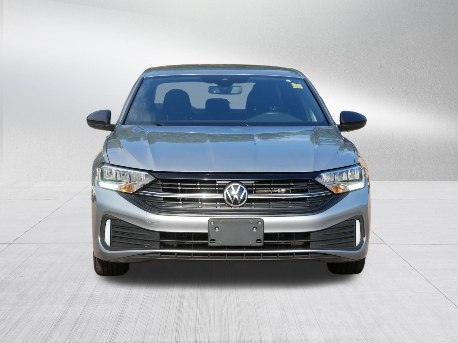 Used 2022 Pyrite Silver Metallic Volkswagen Sport image 2