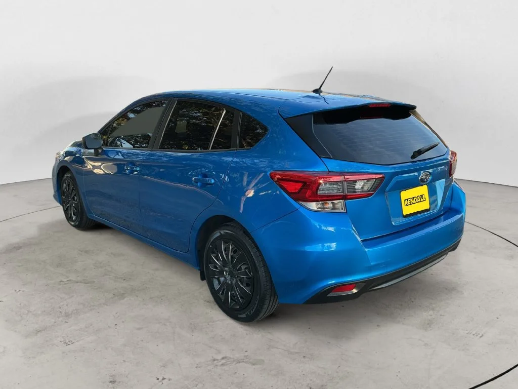 Used 2022 Blue Subaru Base image 7