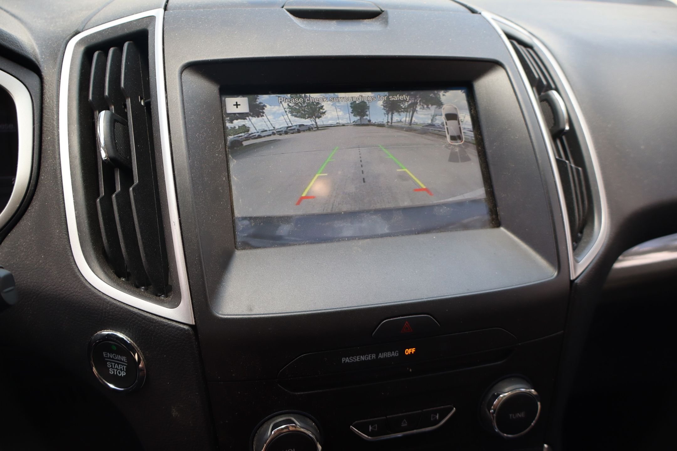 Used 2018 Gray Ford SEL image 21