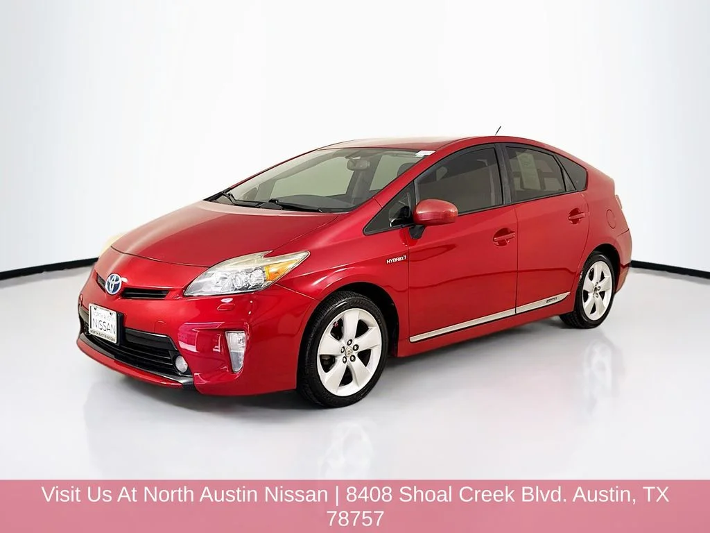 Used 2014 Red Toyota Five image 3