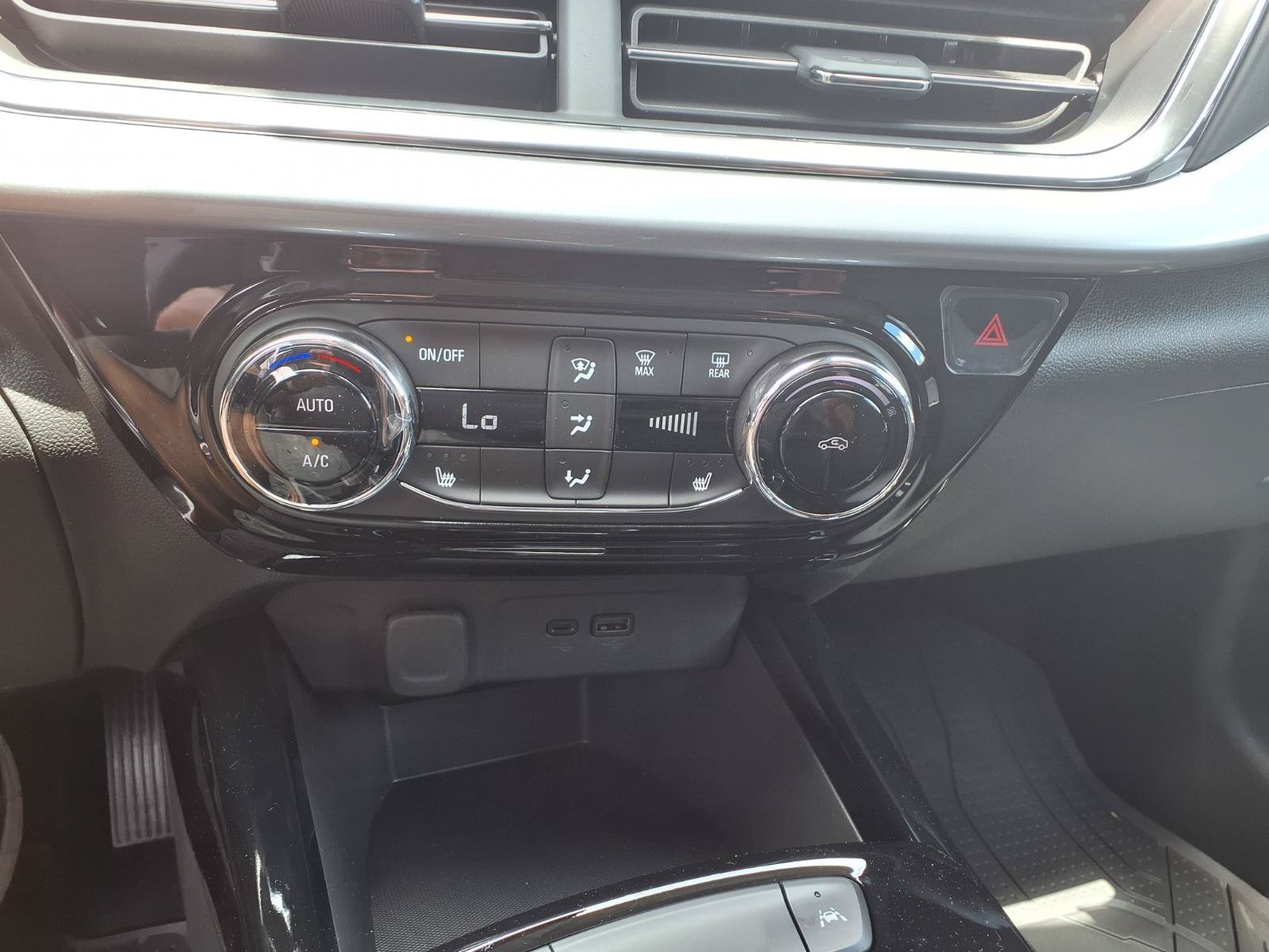2026 Chevrolet Trax LT - Photo 11
