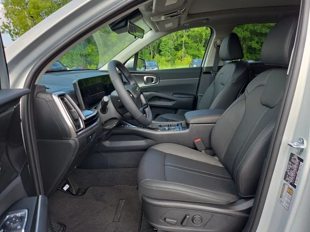 New 2026 Ivory Silver Kia S image 5