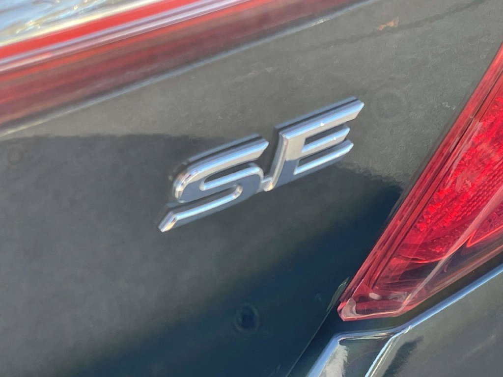 Used 2014 Black Toyota SE image 10