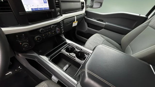 Used 2025 White Ford XLT image 15