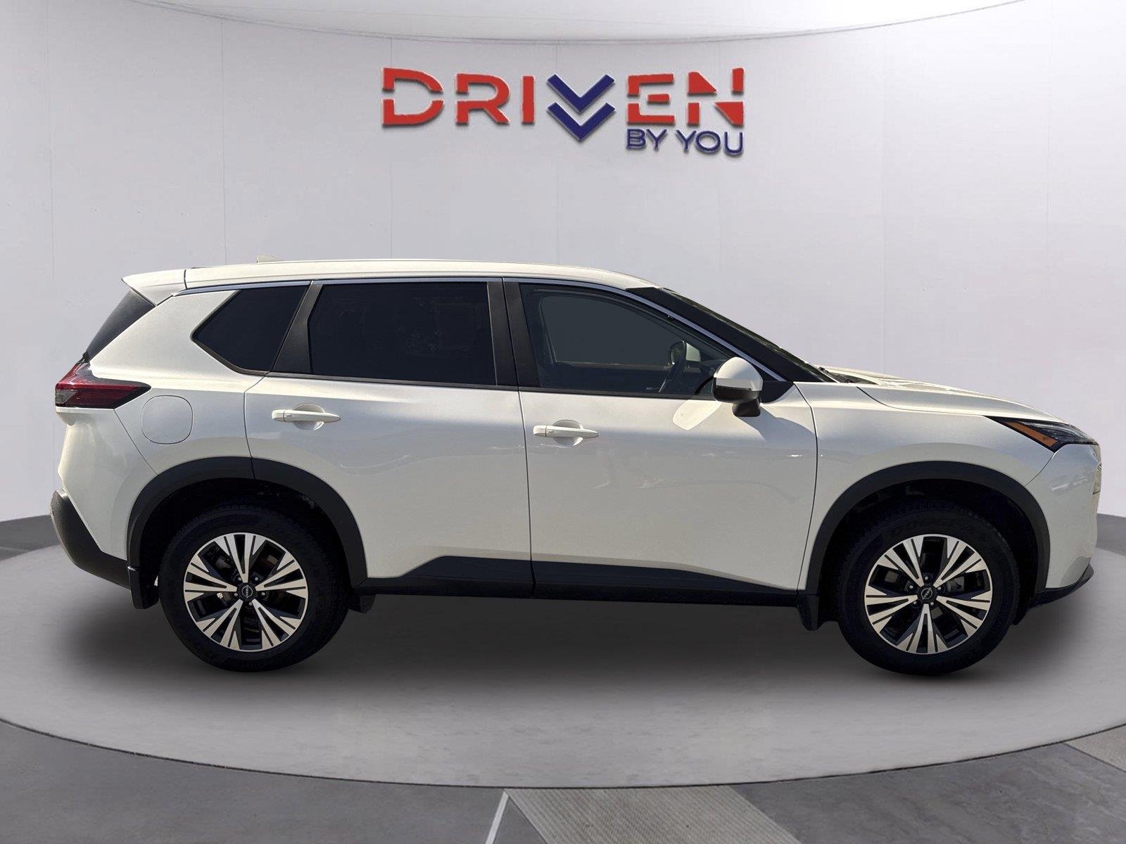 Used 2023 Pearl White Tricoat Nissan SV image 2