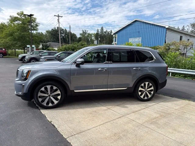 Certified Used 2021 Silver Kia EX image 5