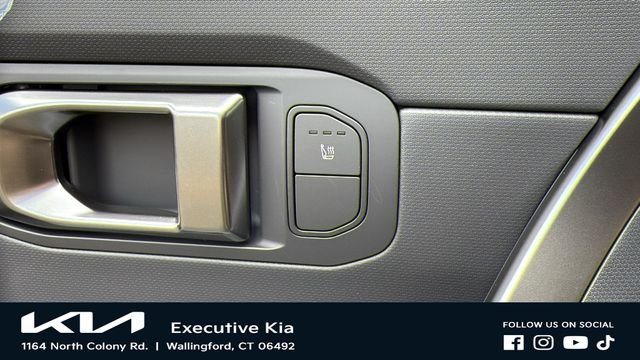 New 2027 Terrain Brown / Black Roof Kia X-Line S image 20