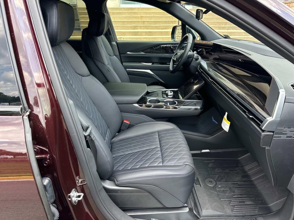 2026 Cadillac Escalade IQ Luxury - Photo 9