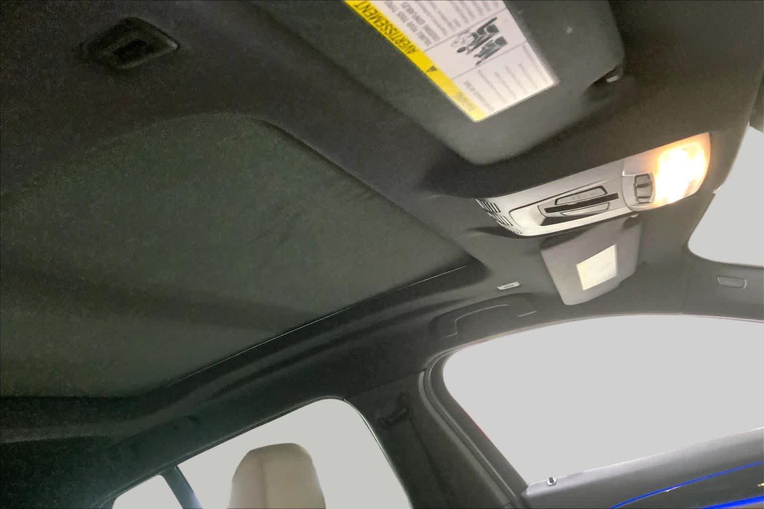 Used 2022 Jet Black BMW sDrive28i image 14