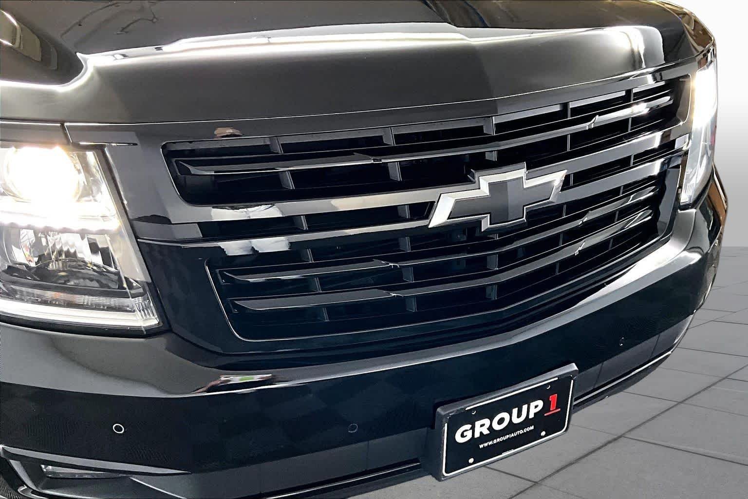 Used 2018 Black Chevrolet Premier image 29