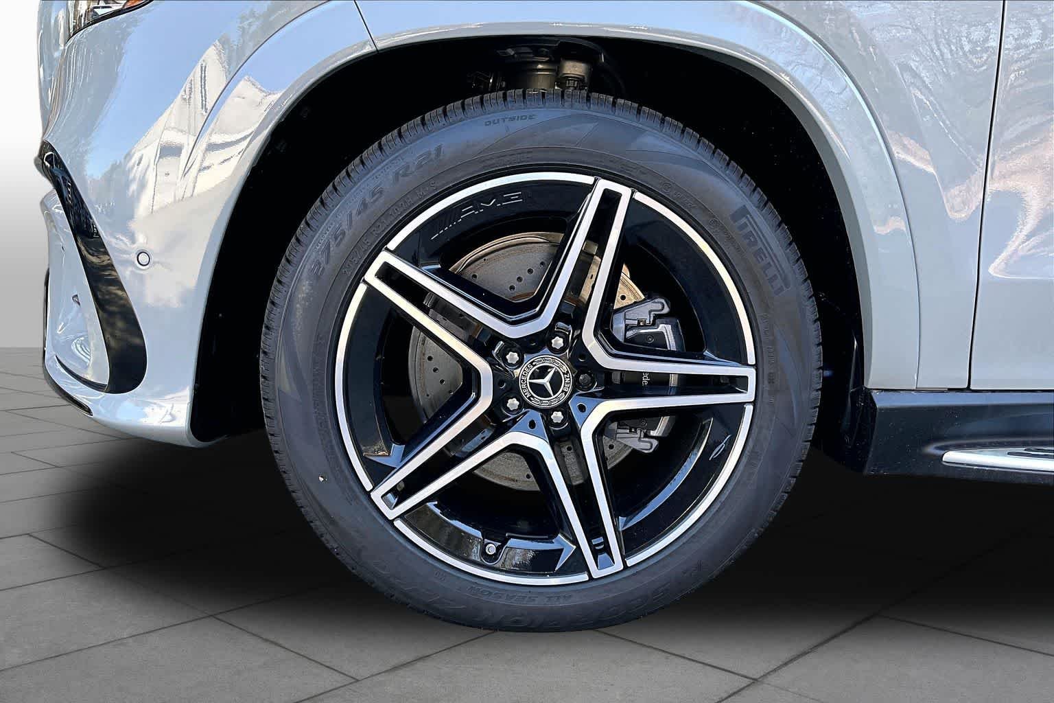 New 2026 MANUFAKTUR Alpine Grey Mercedes-Benz GLS 450 image 18