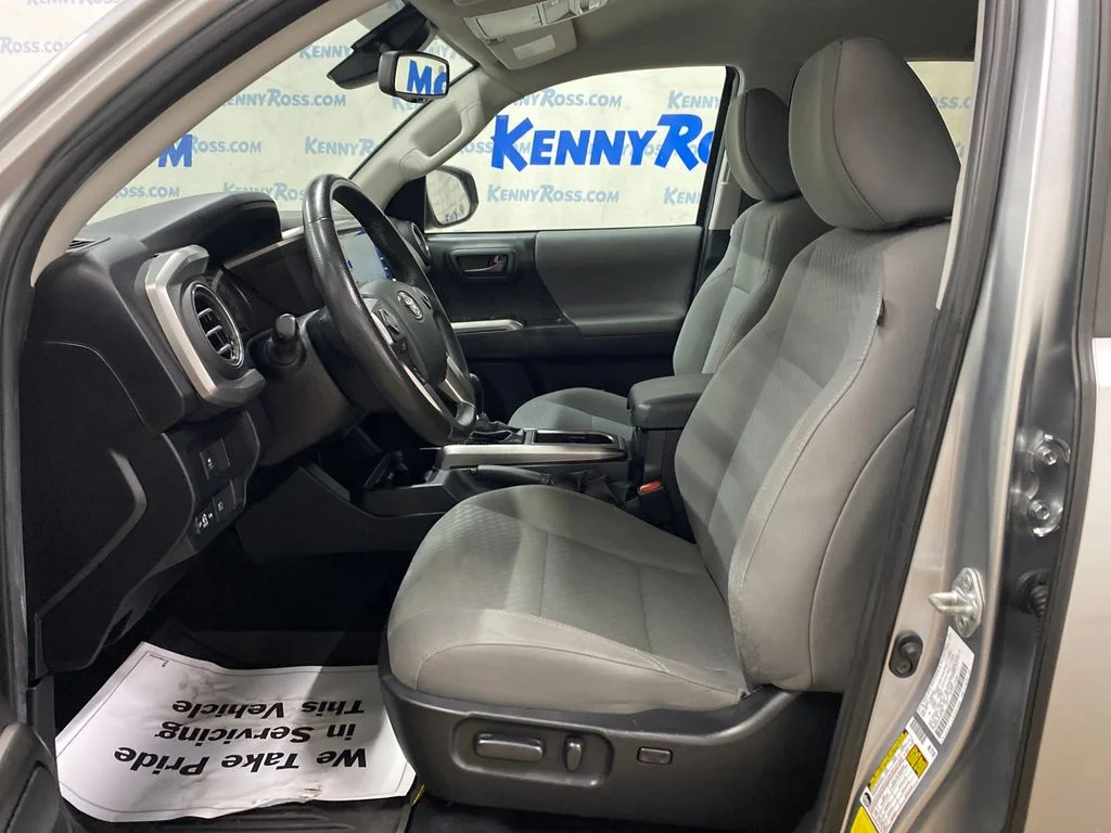 Used 2023 Silver Toyota SR5 image 11