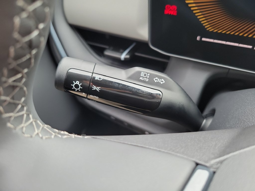 New 2027 Snow White Pearl Kia S image 25