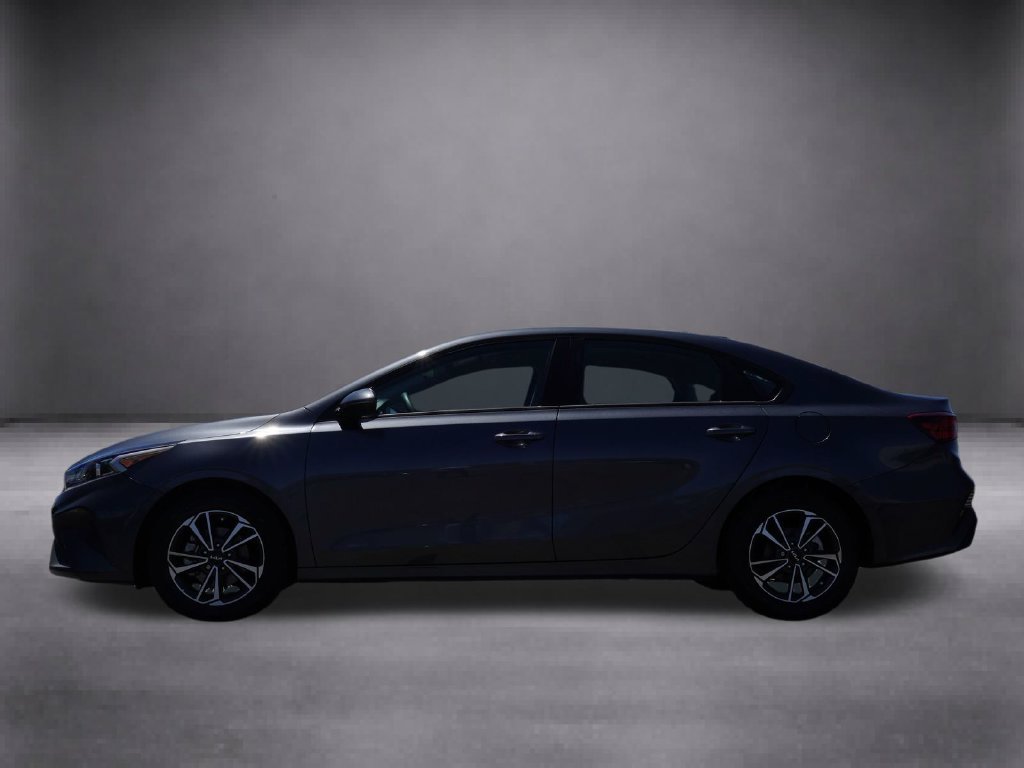 Used 2024 Gray Kia LXS image 7