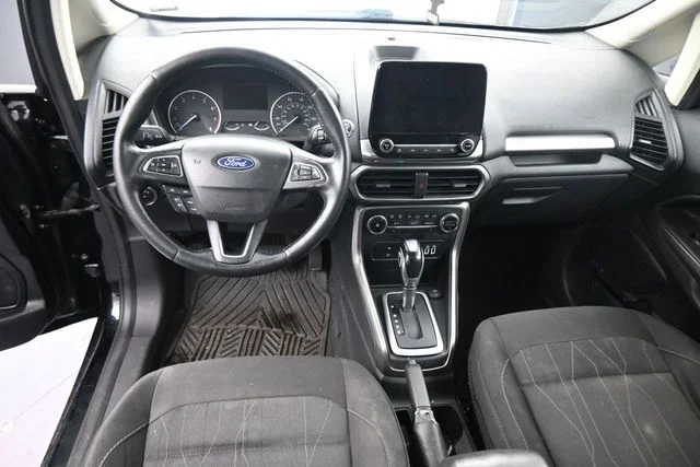 Used 2020 Black Ford SE image 20