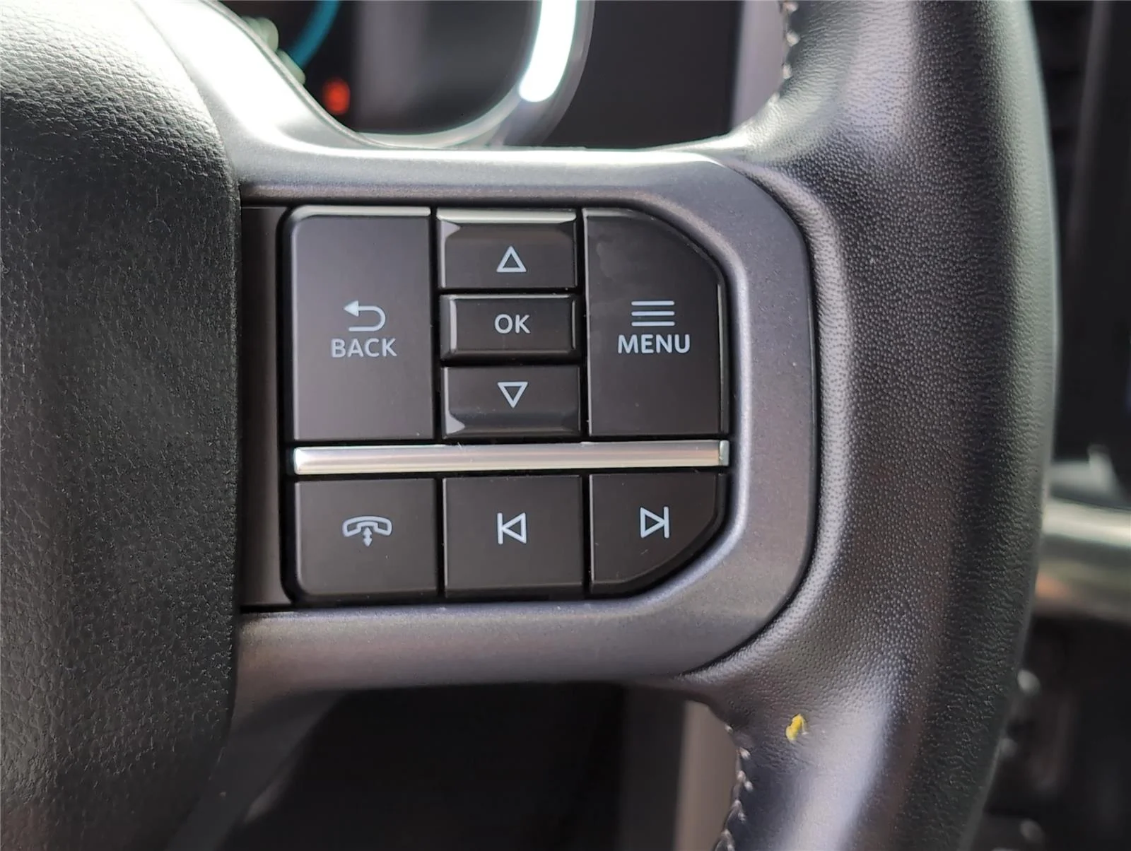 Used 2023 Iconic Silver Ford LARIAT image 27