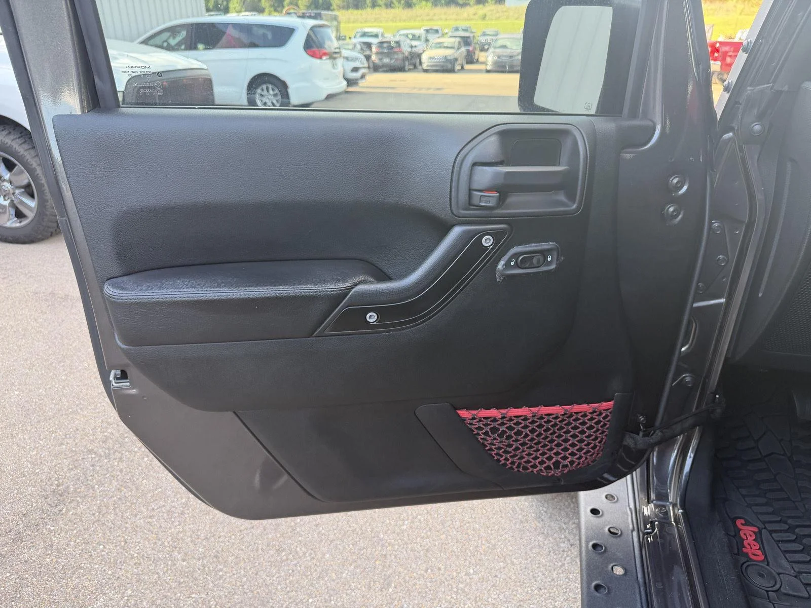 Used 2017 Granite Crystal Metallic Clearcoat Jeep Rubicon Recon image 15