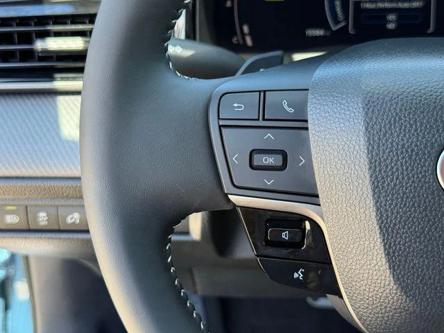 Certified Used 2025 LABRADORITE Toyota SE image 15