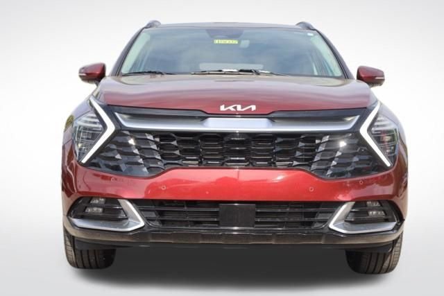 Used 2023 Red Kia SX-Prestige image 4