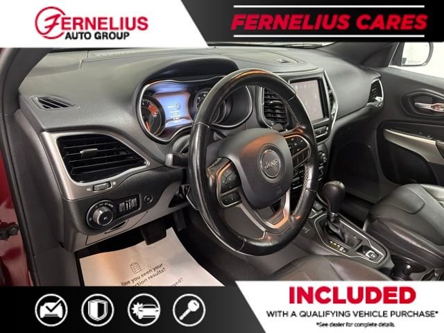 Used 2021 Red Jeep Latitude Lux image 36