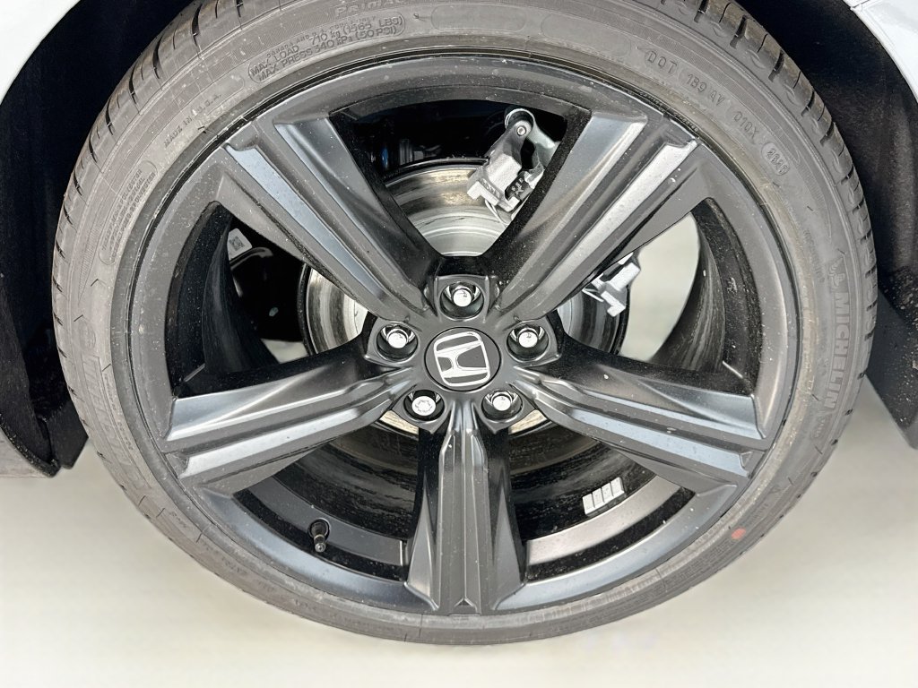 New 2026 Urban Gray Pearl Honda Sport-L image 31