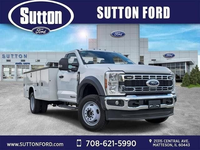 New 2025 Oxford White Ford F-550® XL image 29