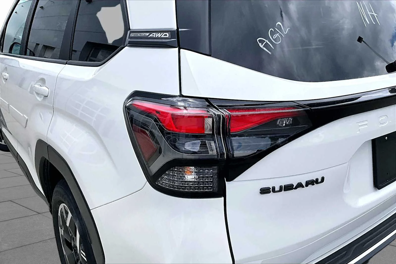 New 2026 Crystal White Pearl Subaru Premium image 15