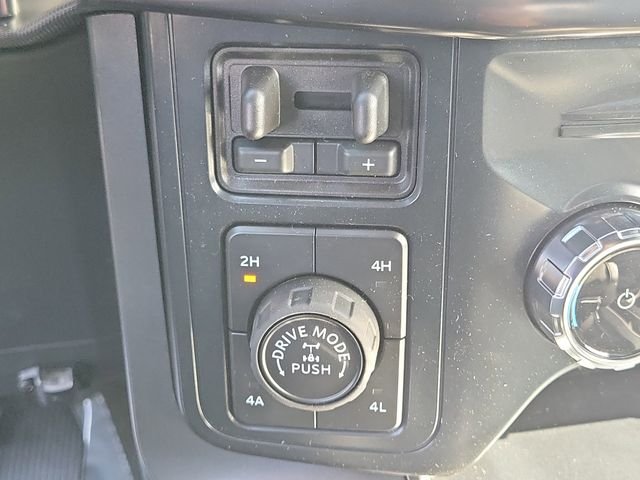 New 2026 Carbonized Gray Metallic Ford Lariat® image 12