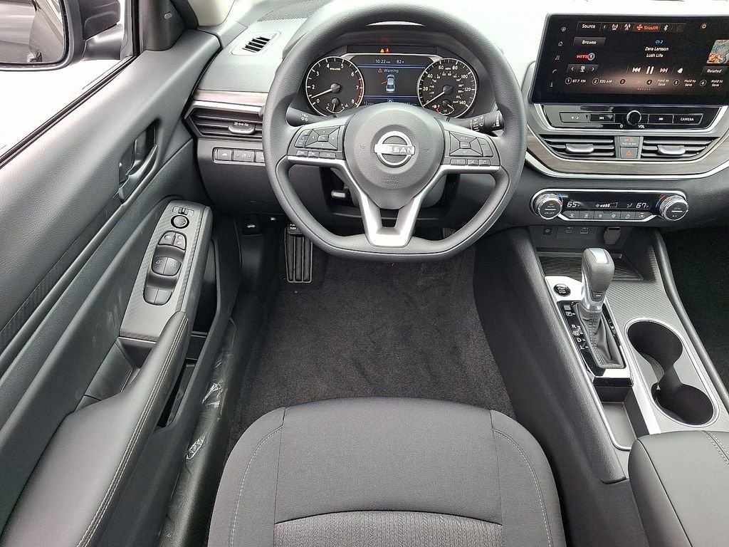 New 2026 Black Nissan 2.5 SV image 7