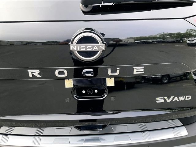 Used 2023 Black Nissan SV image 8